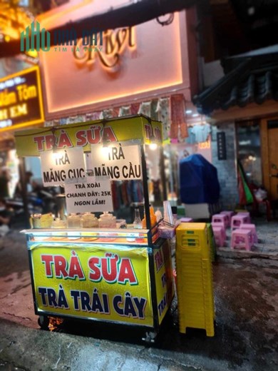 Em cần sang mặt bằng vỉa hè Địa chỉ: ở d2 Nguyễn Gia Trí