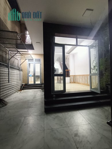 🔥Giá tốt nhà lớn 88m2 3 tầng ngang 5.7m2 chỉ 5.5 tỷ tại Bưng Ông Thoàn, Phú Hữu, Q9
