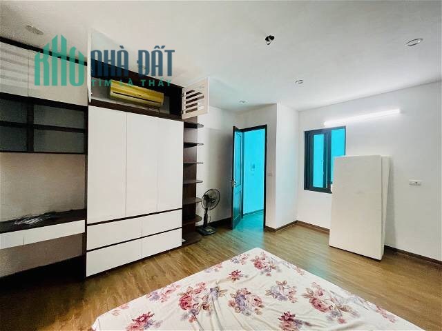 Nhà thực tế 4 tầng 1 lửng, 3 ngủ khép kín, nhà vệ sinh rộng và đẹp, nhà có thể lên tầng thoải mái,