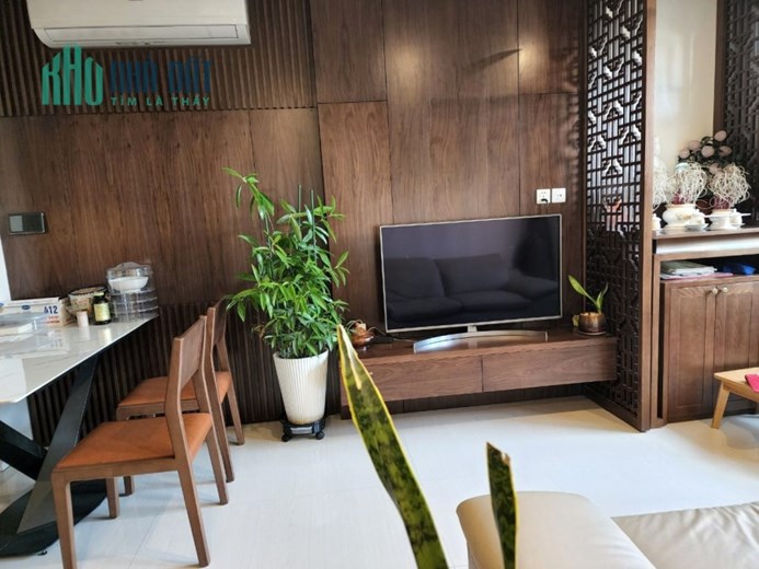 CHÍNH CHỦ BÁN CĂN HỘ  VINHOMES SMART CITY 75M2 T4 TẶNG NỘI THẤT 3.7 TỶ