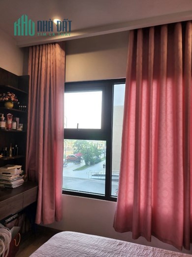 CHÍNH CHỦ BÁN CĂN HỘ  VINHOMES SMART CITY 75M2 T4 TẶNG NỘI THẤT 3.7 TỶ
