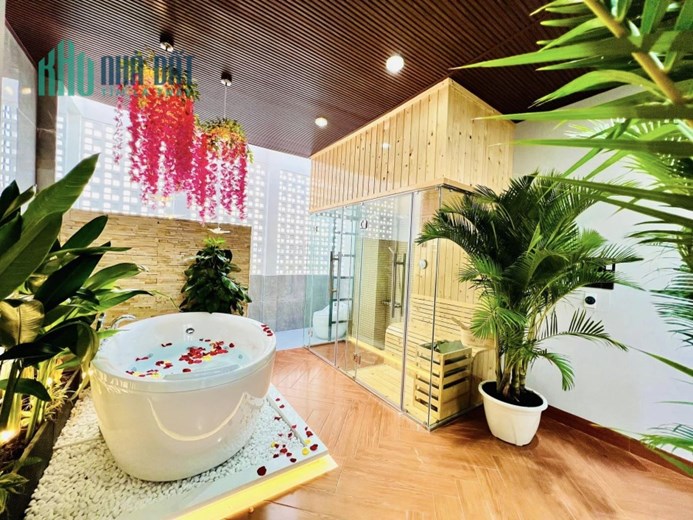GẤP BÁN KHÁCH SẠN 4 SAO TRUNG TÂM QUẬN 01, 230M2, 12 TẦNG, KẾ BÊN VINCOM LÊ THÁNH TÔN