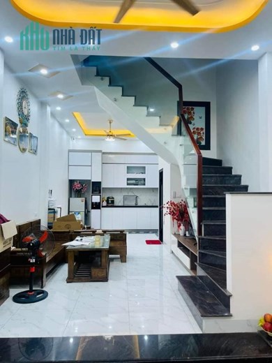 Mua đất tặng nhà 56m2 Yên Lãng, Đống Đa -Lô góc 2 thoáng, Gara ô tô kinh doanh chỉ 7,2 Tỷ