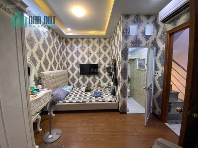 PHÚ NHUẬN - NHÀ 4 TẦNG - 4M X 6.6M - MT HẺM KINH DOANH ĐỈNH - GIÁ CHỈ 5.9 TỶ
