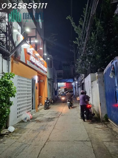 Nhà bán Trần Bình Trọng Phường 5 Bình Thạnh 71 m2 xe hơi ngủ nhà, TK cổ điển