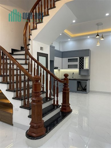 BÁN NHÀ  ĐẸP NGÕ VĂN HƯƠNG GẦN TÔN ĐỨC THẮNG CÁT LINH ĐỐNG ĐA 48M MẶT 4.2M GIÁ 5.85 TỶ