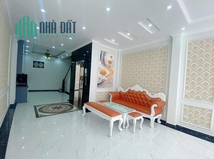 Bán toà nhà 7T thang máy, vỉa hè, ô tô, kinh doanh Nguyễn Thị Định - Trần Duy Hưng 24 tỷ