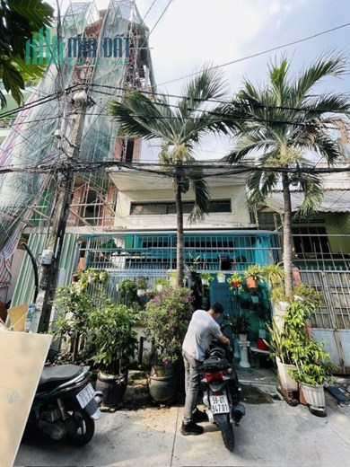 Bán nhà MẶT TIỀN GIAO NGUYỄN SƠN, Q.TÂN PHÚ, 101m2(5x20.1) vuông đét, 1 đời chủ