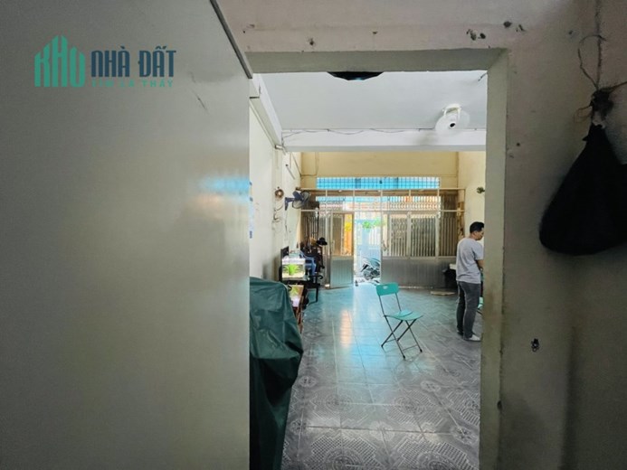 Bán nhà MẶT TIỀN GIAO NGUYỄN SƠN, Q.TÂN PHÚ, 101m2(5x20.1) vuông đét, 1 đời chủ