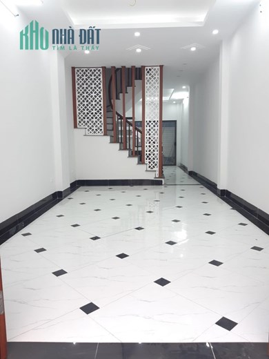 Bán nhà Tam Trinh, Hoàng Mai, 60m, 5 tầng, xây mới, 2 thoáng, trung tâm, ở thích. chỉ 5.9 tỷ