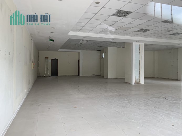 Cho thuê văn phòng 530m2 tòa Vimeco, Nguyễn Chánh, Cầu Giấy, giá rẻ, làm ngoài giờ thoải mái