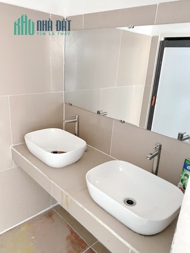 Cho thuê tầng trệt căn hộ 110m2 ngay chợ đường Phú Định P16 Q8