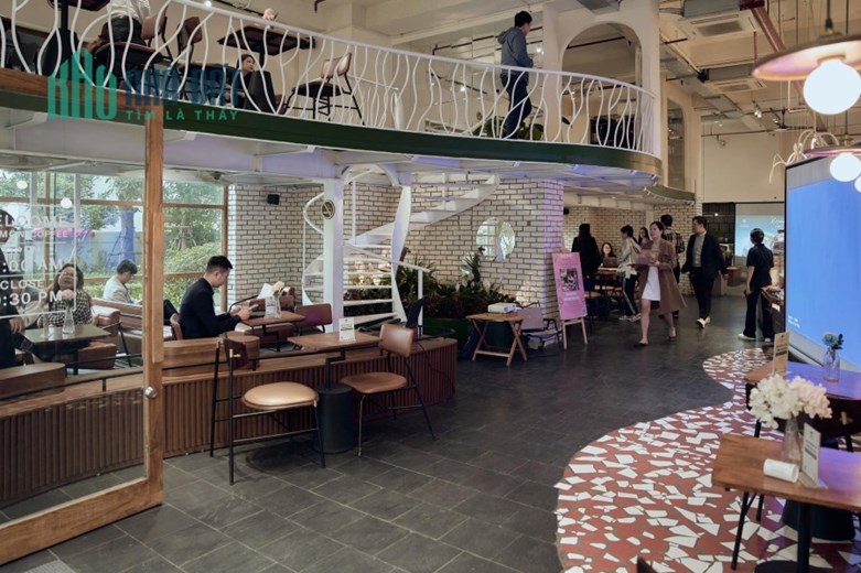 SANG NHƯỢNG QUÁN CÀ PHÊ ĐỊA CHỈ ROYAL CITY, THANH XUÂN, HÀ NỘI
VÀ CHÙA LÁNG, LÁNG THƯỢNG, ĐỐNG ĐA