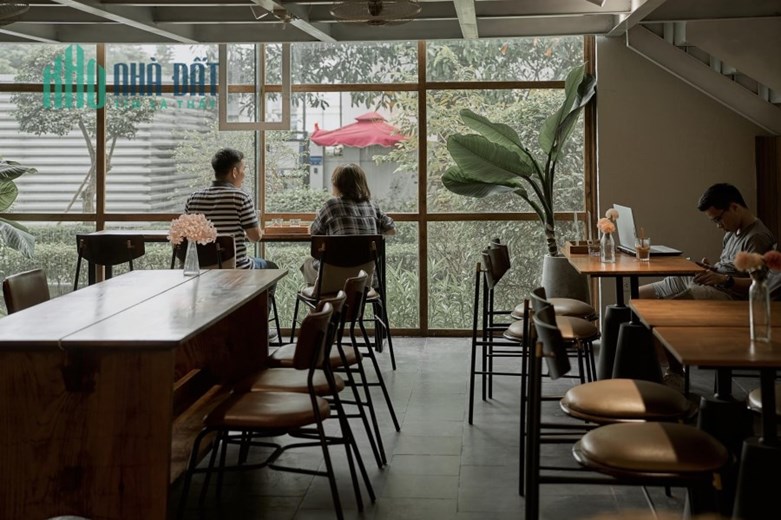 SANG NHƯỢNG QUÁN CÀ PHÊ ĐỊA CHỈ ROYAL CITY, THANH XUÂN, HÀ NỘI
VÀ CHÙA LÁNG, LÁNG THƯỢNG, ĐỐNG ĐA