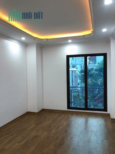 BÁN NHÀ ĐẸP TÂY MỖ GẦN PHỐ Ở SƯỚNG BA BƯỚC RA Ô TÔ TRÁNH NHỈNH 3.8TỶ.