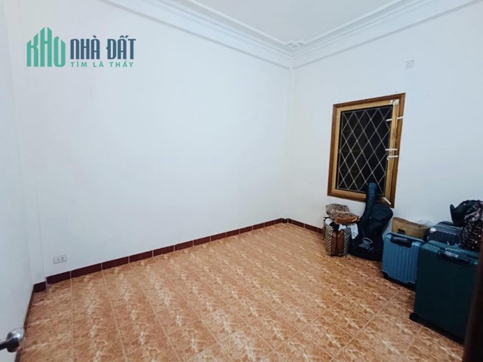 Bán Nhà Ngõ 159 Pháo Đài Láng 45m2 5 tầng Mặt Tiền 5.3m Kinh Doanh