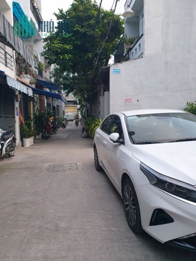BÁN NHÀ HXH KẾ KHU VIP AEON TÂN PHÚ - HƠN 30M2 - 2 PN -  2.X TỶ.