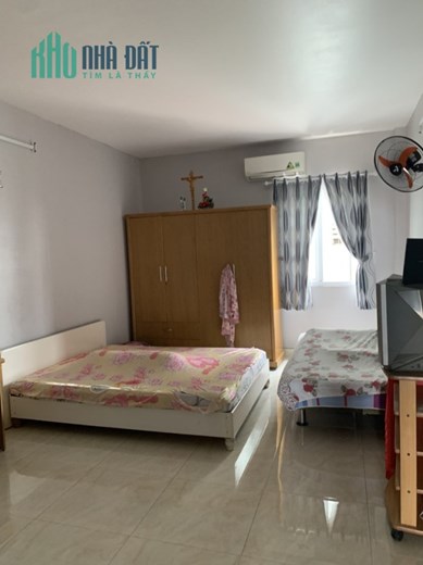 BÁN NHÀ HXH KẾ KHU VIP AEON TÂN PHÚ - HƠN 30M2 - 2 PN -  2.X TỶ.
