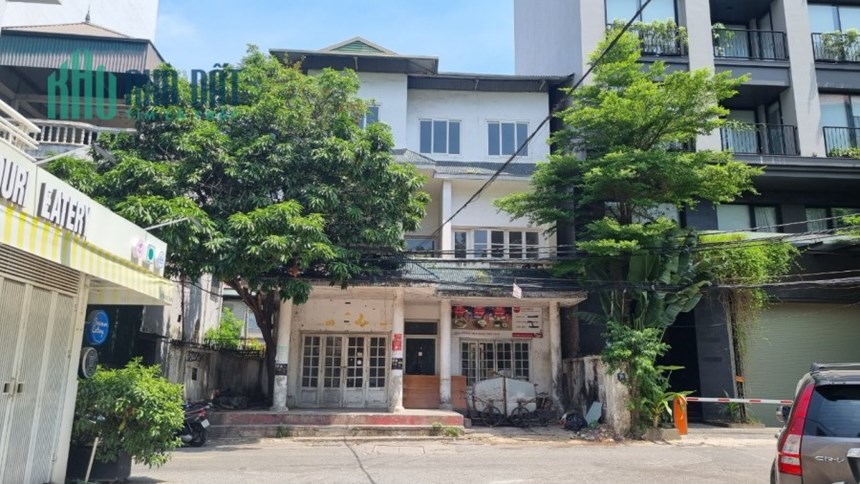 Bán nhà mặt phố phố Tô Ngọc Vân, lô góc, vị trí đắc địa, kinh doanh, 3 tầng cũ, 150m2 vuông đẹp, 62