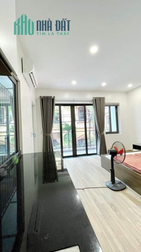 BÁN NHÀ GIẢI PHÓNG KIM ĐỒNG. 62m × 5T, TK THANG MÁY. Ô TÔ VÀO NHÀ 5.7x Tỷ