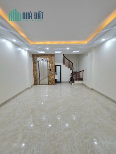 Căn SIÊU HIẾM phố Vương Thừa Vũ, q. Thanh Xuân 45m2 chỉ 5,4 tỷ.