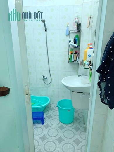 Nhà thuê trệt, lầu, 33m2 hẻm 769 Phạm Thế Hiển P4Q8. Giá: 5 triệu/th