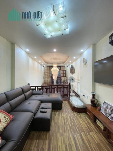 Bán tòa căn hộ 224m2 phố Hồng Hà, Hoàn Kiếm 35 căn hộ Thang máy XỊN Dòng tiền 10%/năm Giá 25.4 tỷ