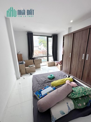 Nhà mới 5 tầng nở hậu L mặt tiền kinh doanh đường Trần Bình Trọng P1Q5
