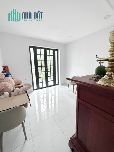 Nhà mới 5 tầng nở hậu L mặt tiền kinh doanh đường Trần Bình Trọng P1Q5