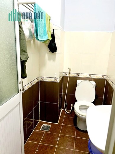 Nhà 4 tầng nở hậu hẻm chợ Sáng đường Bùi Minh Trực P5Q8. Giá 4,78 tỷ TL