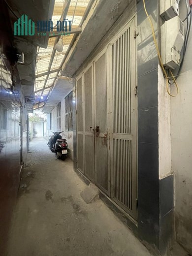 Sang tên nhanh nhà sau Mặt Phố Lò Đúc giá đẹp 9,69 tỷ DT 45m x 3T, Xe máy tránh nhau