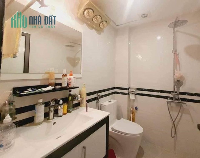 Phân lô VIP ôtô tránh Nguyễn Khánh Toàn - 66m2 x5 tầng đẹp về ở ngay. giá 10,9 tỷ