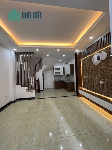 Bán tòa nhà 95m2 phố Âu Cơ, Tây Hồ 10 tầng Thang máy XỊN Dòng tiền 10%/năm Giá 20.2 tỷ
