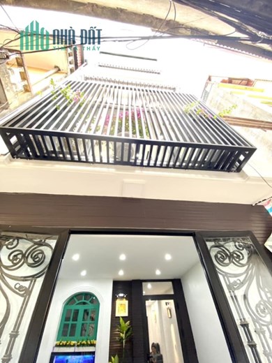 Bán Apartment 95m2 phố Âu Cơ, Tây Hồ 10 tầng Thang máy XỊN Dòng tiền 2 tỷ/năm Giá 20.5 tỷ