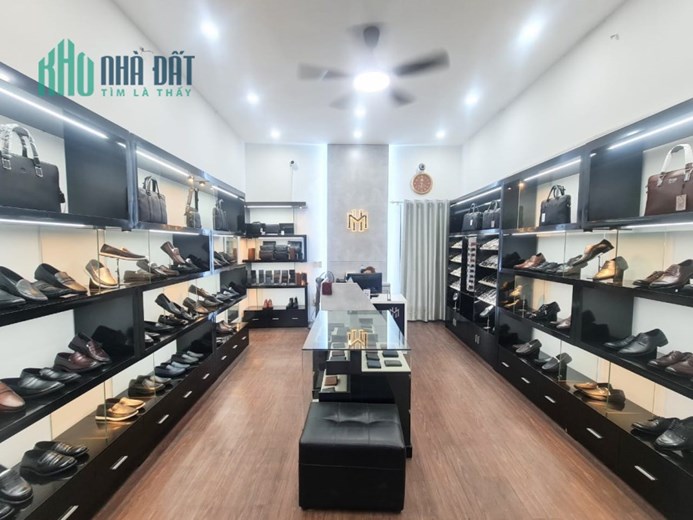 💥SỐC💥Hơn 19 tỷ Mặt phố Trần Thái Tông 40m 5T Kinh doanh vô đối, Vỉa hè siêu đẹp