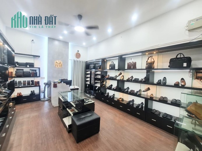💥SỐC💥Hơn 19 tỷ Mặt phố Trần Thái Tông 40m 5T Kinh doanh vô đối, Vỉa hè siêu đẹp