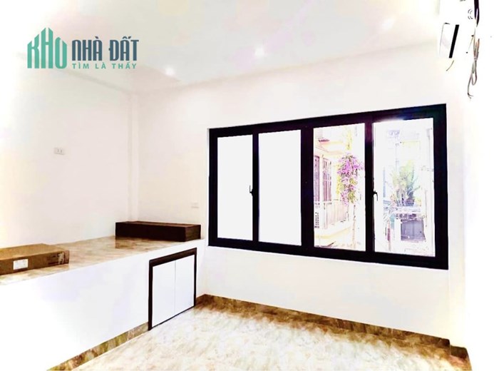 Bán Apartment 223m2 phố Hồng Hà, Hoàn Kiếm 35 phòng Thang máy Nhập Dòng tiền 2 tỷ/năm Giá 25.4 tỷ