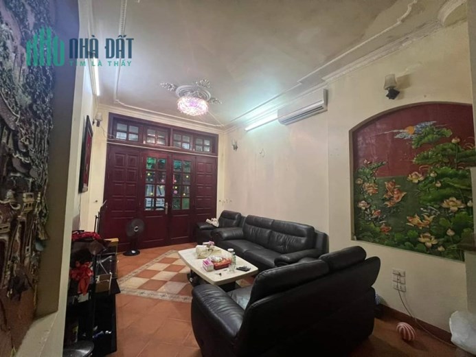 BÁN NHÀ TÂN MAI, NGUYỄN CHÍNH 49m × 5T Ô TÔ VÀO NHÀ. Chỉ 4.45Tỷ.