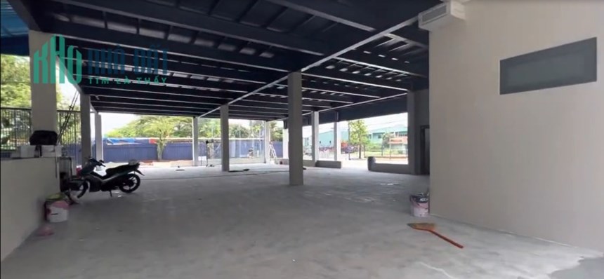 Cho thuê 1700m2 khối nhà xưởng văn phòng quận 7