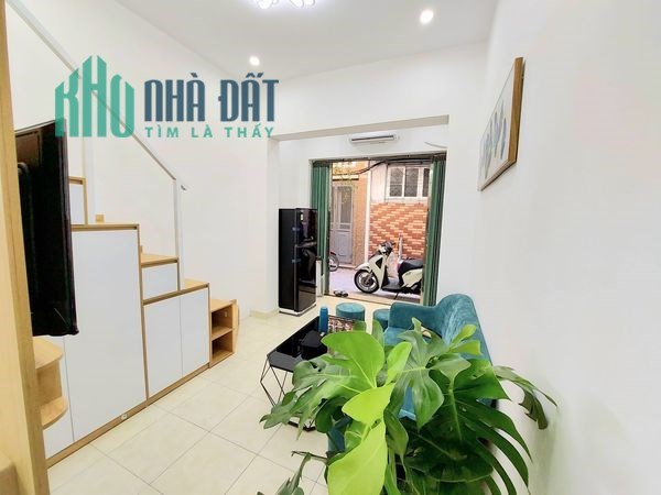 CHÍNH CHỦ CẦN BÁN NHÀ TẬP THỂ TẦNG 1 NGÃ TƯ PHỐ HUẾ - BẠCH MAI QUẬN HAI BÀ TRƯNG HÀ NỘI DT: 28/30M2