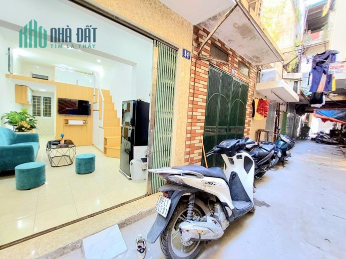 CHÍNH CHỦ CẦN BÁN NHÀ TẬP THỂ TẦNG 1 NGÃ TƯ PHỐ HUẾ - BẠCH MAI QUẬN HAI BÀ TRƯNG HÀ NỘI DT: 28/30M2