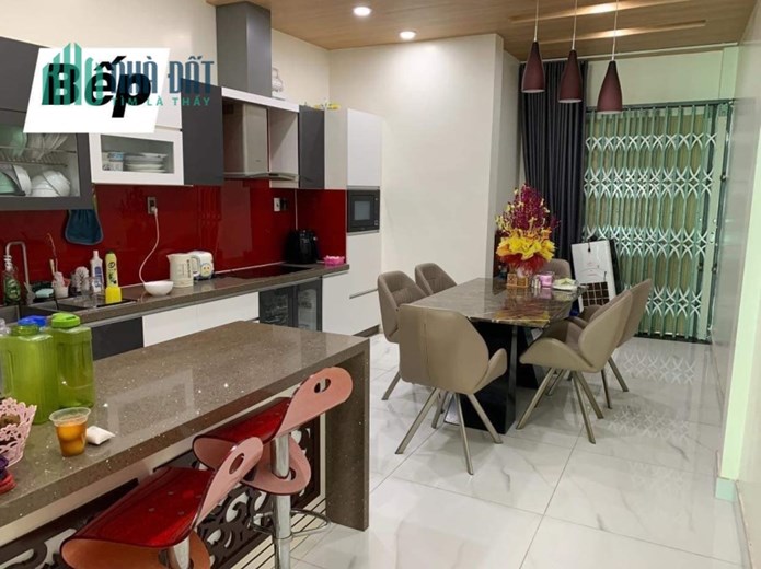 Bán nhà HXH 6m 5 tầng BTCT Lạc Long Quân Quận 11 71m2 chỉ nhỉnh 10 tỷ thương lượng