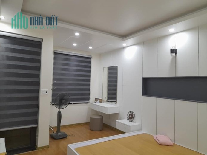 Bán nhà phố Trung Hành, diện tích 60m 4 tầng lô góc ngõ ô.tô GIÁ 3.99 tỉ