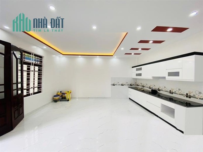 Bán nhà xây mới tinh phố Khúc Thừa Dụ - Lê Chân giá chỉ 2.3 tỉ
