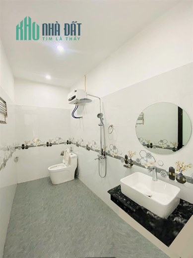 Bán nhà xây mới tinh phố Khúc Thừa Dụ - Lê Chân giá chỉ 2.3 tỉ