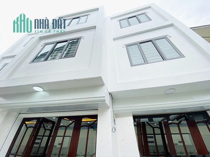 Bán nhà xây mới tinh phố Khúc Thừa Dụ - Lê Chân giá chỉ 2.3 tỉ