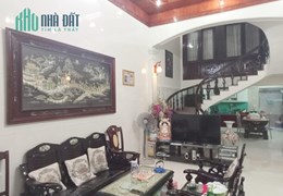Bán nhà phố 193 Văn Cao, diện tích 90m 4 tầng, đường 12m, GIÁ 6.6 tỉ cực đẹp