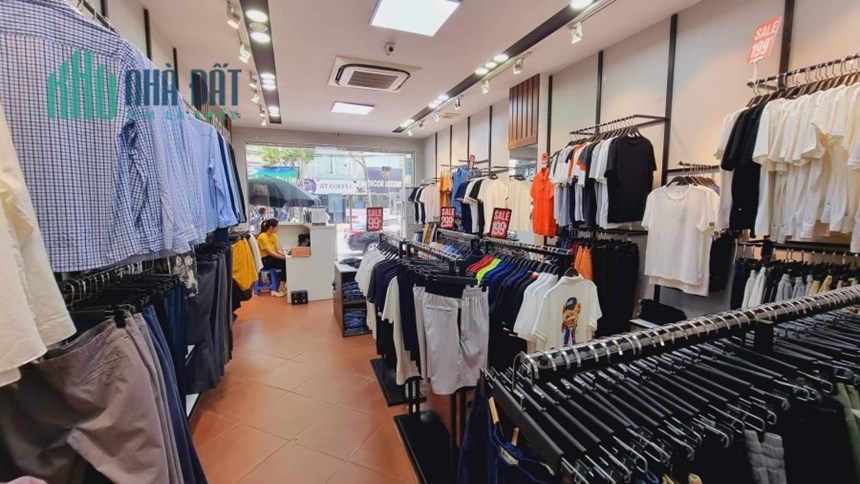 Bán nhà mặt phố Ngã Tư Sở, vị trí đỉnh, vỉa hè đá bóng, Kd bất chấp, nhỉnh 17 tỷ