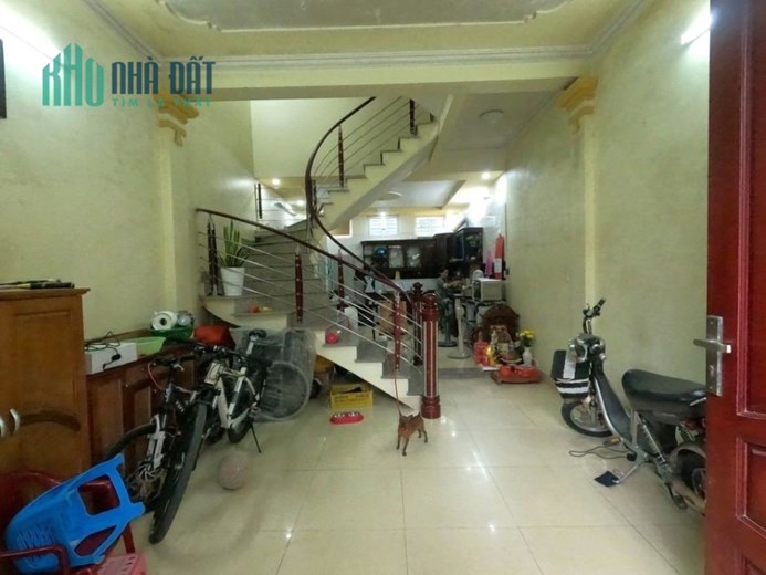 Bán nhà phố Chu Văn An, diện tích 45m 4 tầng độc lập GIÁ 2.6 tỉ