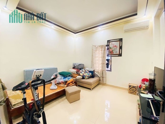Bán nhà phố Trung Hành, diện tích 49m 4 tầng độc lập GIÁ 2.8 tỉ